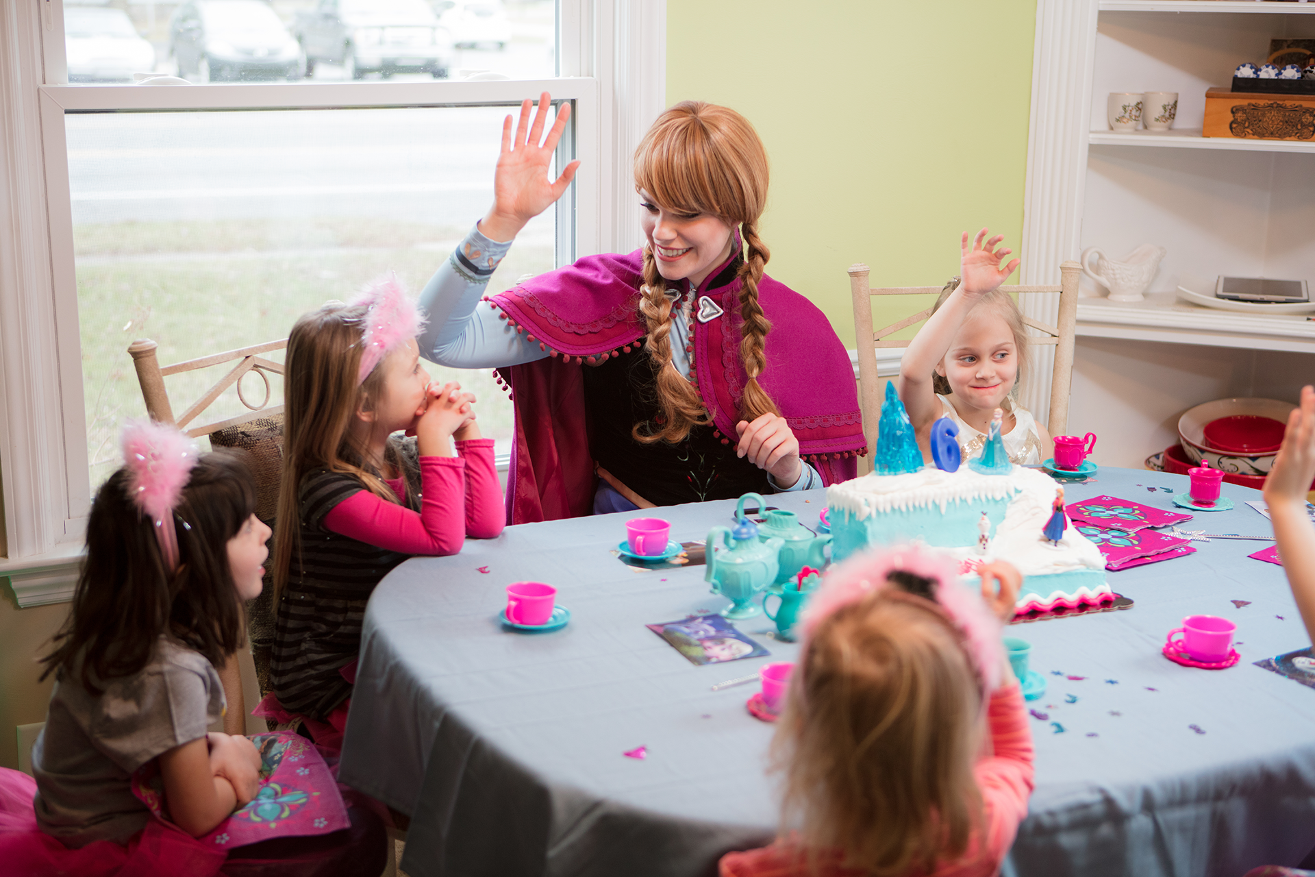 Dishes Fit for a Snow Princess Anna-themed Princess Party